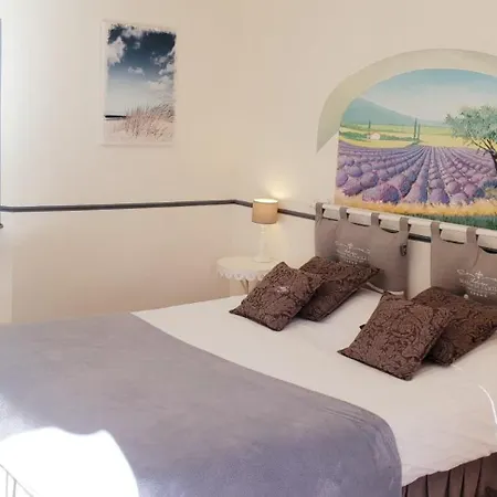 Bed & Breakfast Des Cigales 2*